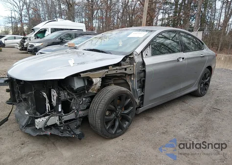 2015 Chrysler 200 S z USA, uszkodzony, nr VIN 1C3CCCBB9FN539947